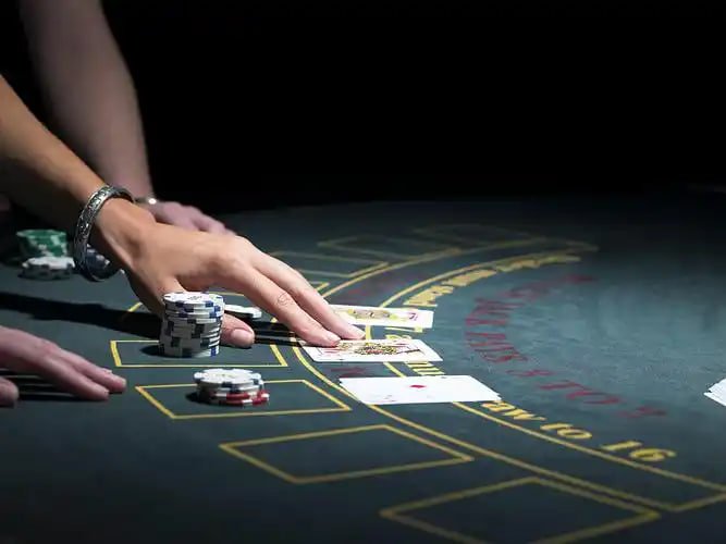 Baccarat Live ဂိမ်း MMK ဖြင့်ကစားနည်း